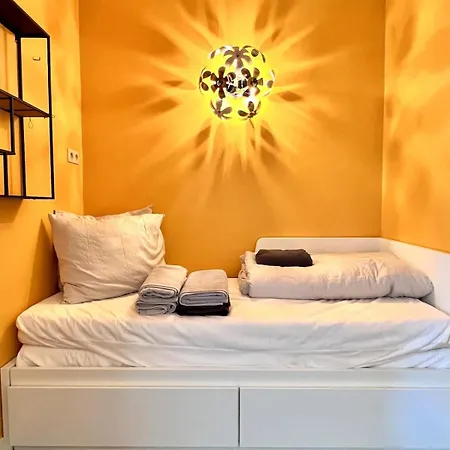 Beachfront & Sea View Sleeps 6 *