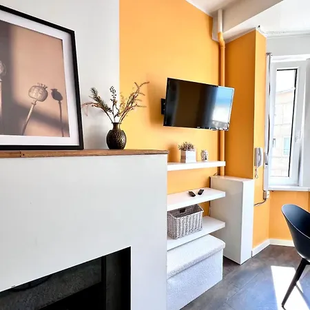 Beachfront & Sea View Sleeps 6 Apartamento De Panne