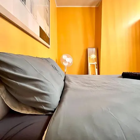 Apartamento Beachfront & Sea View Sleeps 6 De Panne