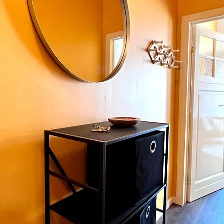 Beachfront & Sea View Sleeps 6 * De Panne