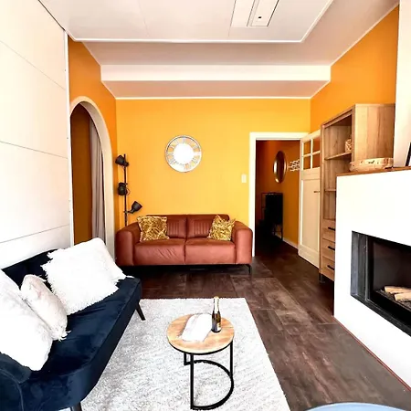 Apartamento Beachfront & Sea View Sleeps 6 De Panne