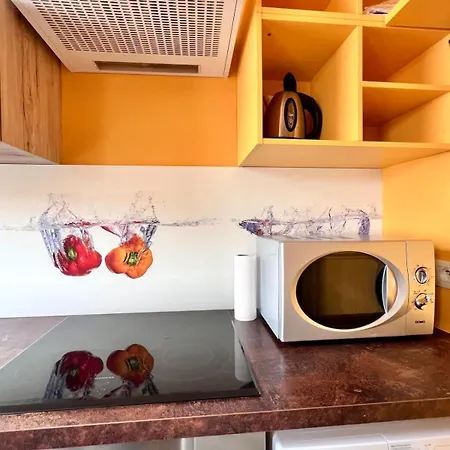 Apartamento Beachfront & Sea View Sleeps 6 *