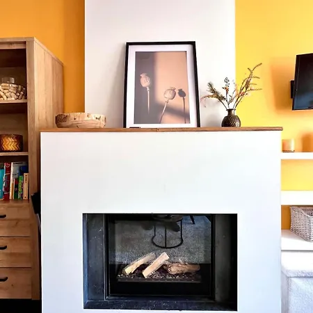 Beachfront & Sea View Sleeps 6 De Panne